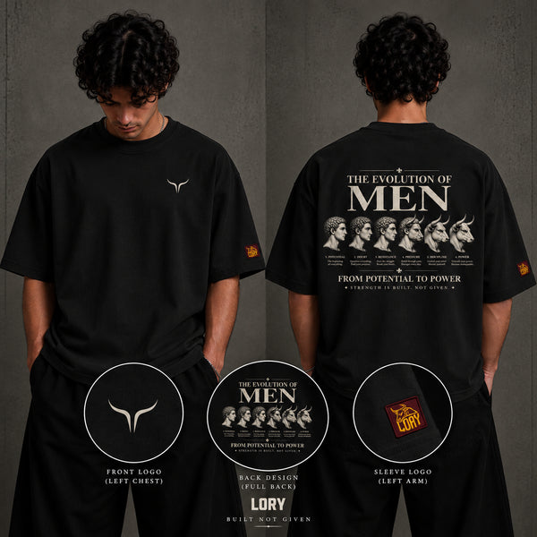 Zwarte oversized boxy T-shirt met borsticoon en grote rugprint, logo op linkerarm