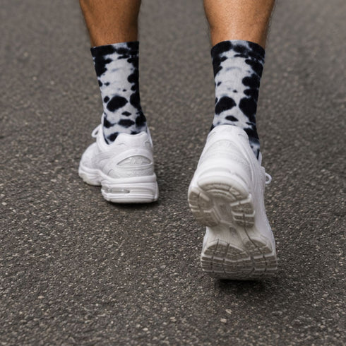 Swirly Sox tie dye | zwart-wit koe patroon sokken