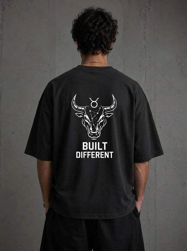 Built Different geboorde t-shirt Loay Brand