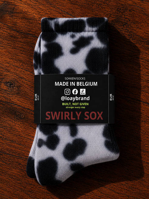 Swirly Sox tie dye | zwart-wit koe patroon sokken